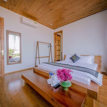 The Purple Hue Homestay Exterior photo
