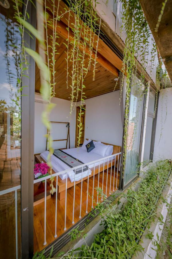 The Purple Hue Homestay Exterior photo